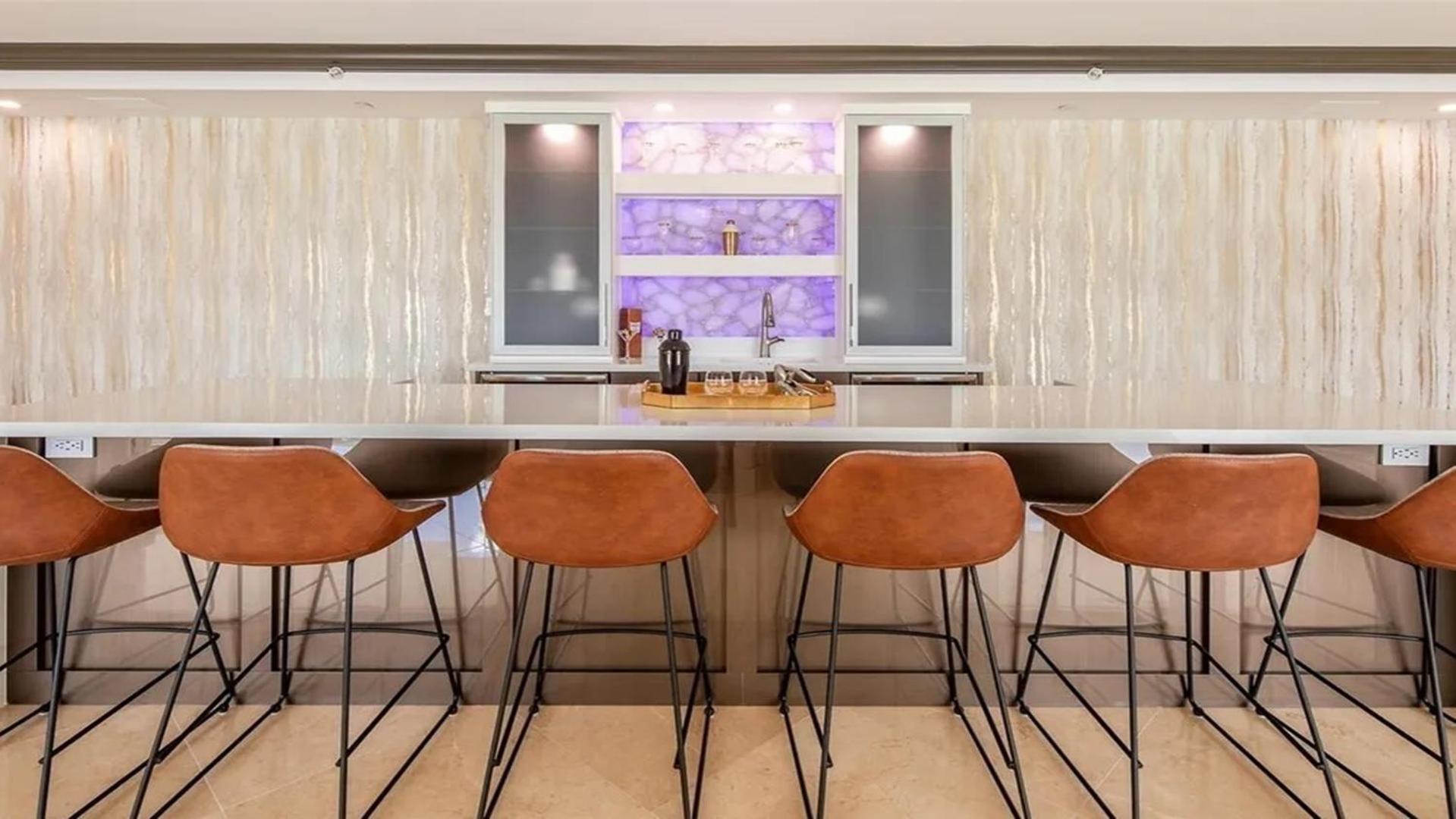 Stunning Four Bedroom Fully Professionally Remodeled Apartment ラスベガス エクステリア 写真